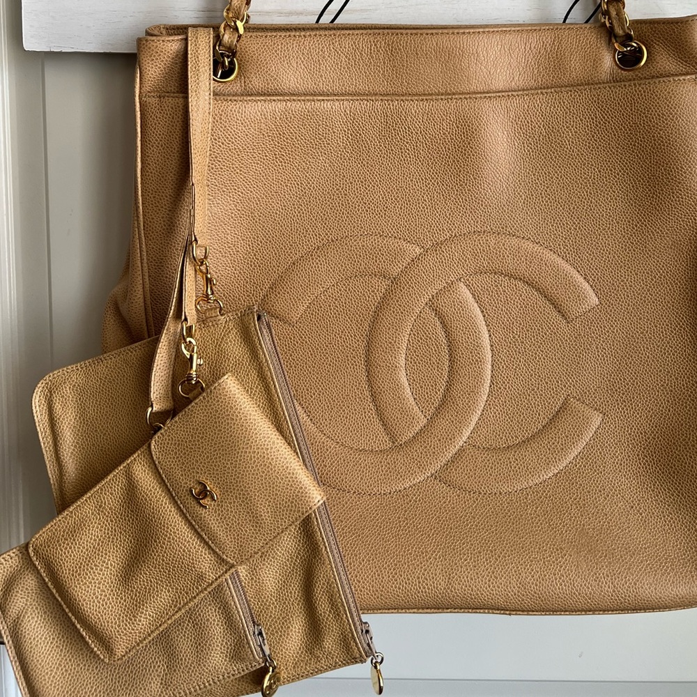 CHANEL CC Caviar Leather Beige Tote Bag Gold Chain 3 Pouches Vintage Purse RARE